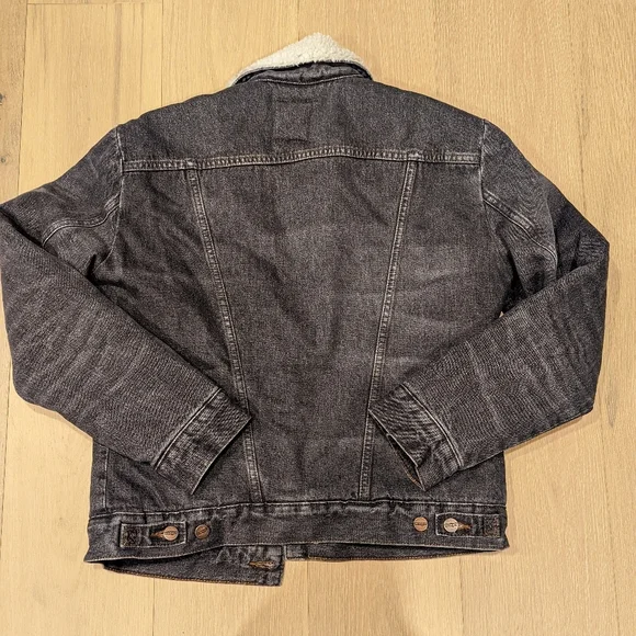 Wrangler Sherpa-Lined Denim Jacket - Picture 2 of 10